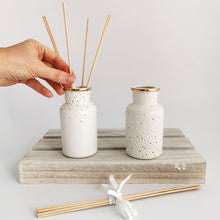 Load image into Gallery viewer, Create a spa-like atmosphere at home with ceramic reed diffusers. These gorgeous ceramic reed diffuser are made by hand and come with six diffuser reeds. Ceramic reed diffuser will be a wonderfully unique Christmas gift for your mother-in-law or mom!