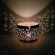 Load image into Gallery viewer, Ceramic knitting yarn bowl - a gift for a knitter or craft room decor. Pottery yarn holder - knitting storage and organizer. This ceramic crochet bowl is also suitable as a fruit bowl or tea light holder.