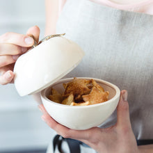 Load image into Gallery viewer, This pair of beautiful wedding cake toppers will add a classy finishing touch to your cake! The elegant cake toppers represent a pair of love birds or white doves. These cake toppers will decorate not only your wedding cake but also your home.