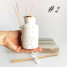 Load image into Gallery viewer, Create a spa-like atmosphere at home with ceramic reed diffusers. These gorgeous ceramic reed diffuser are made by hand and come with six diffuser reeds. Ceramic reed diffuser will be a wonderfully unique Christmas gift for your mother-in-law or mom!