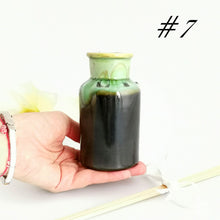 Load image into Gallery viewer, Create a spa-like atmosphere at home with ceramic reed diffusers. These gorgeous ceramic reed diffuser are made by hand and come with six diffuser reeds. Ceramic reed diffuser will be a wonderfully unique Christmas gift for your mother-in-law or mom!