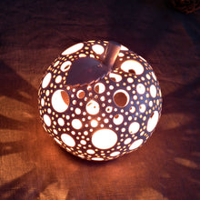 Load image into Gallery viewer, Candle Holder "Apple", Various Colors - Candle holders - CozyHomeIdeas
