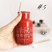 Load image into Gallery viewer, Create a spa-like atmosphere at home with ceramic reed diffusers. These gorgeous ceramic reed diffuser are made by hand and come with six diffuser reeds. Ceramic reed diffuser will be a wonderfully unique Christmas gift for your mother-in-law or mom!
